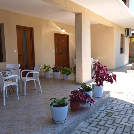 Deja Blue Vlorë