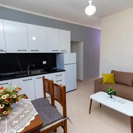 Deja Blue Apartment *