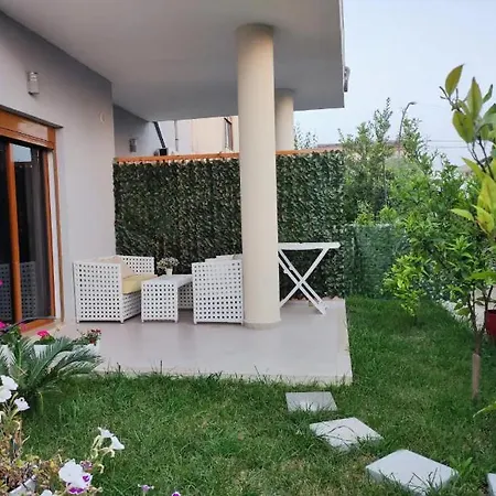 Deja Blue Vlorë